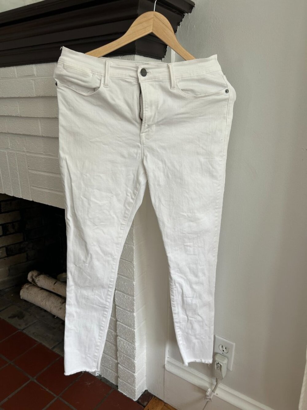 Frame Denim White Skinny Jeans Size 31